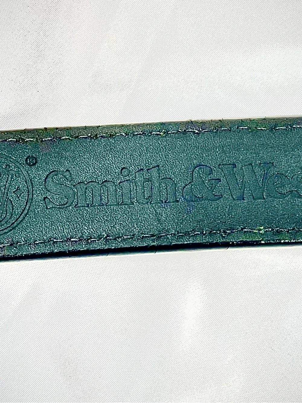 Black Leather Men's Belt w/Smith & Wesson Embossed Logo 42/44